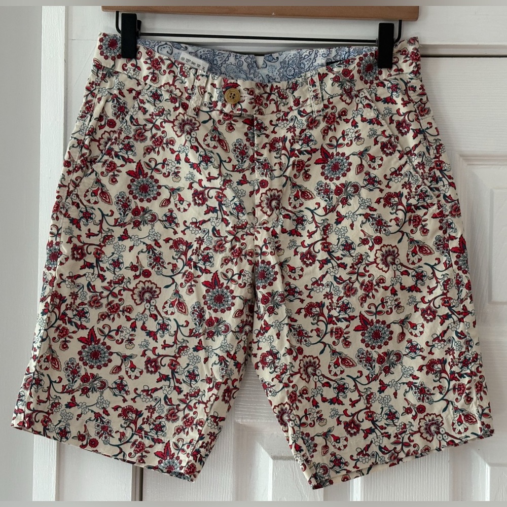 Benetton Sisley Red and Blue‎ Floral Shorts Size 34 EUC Like New